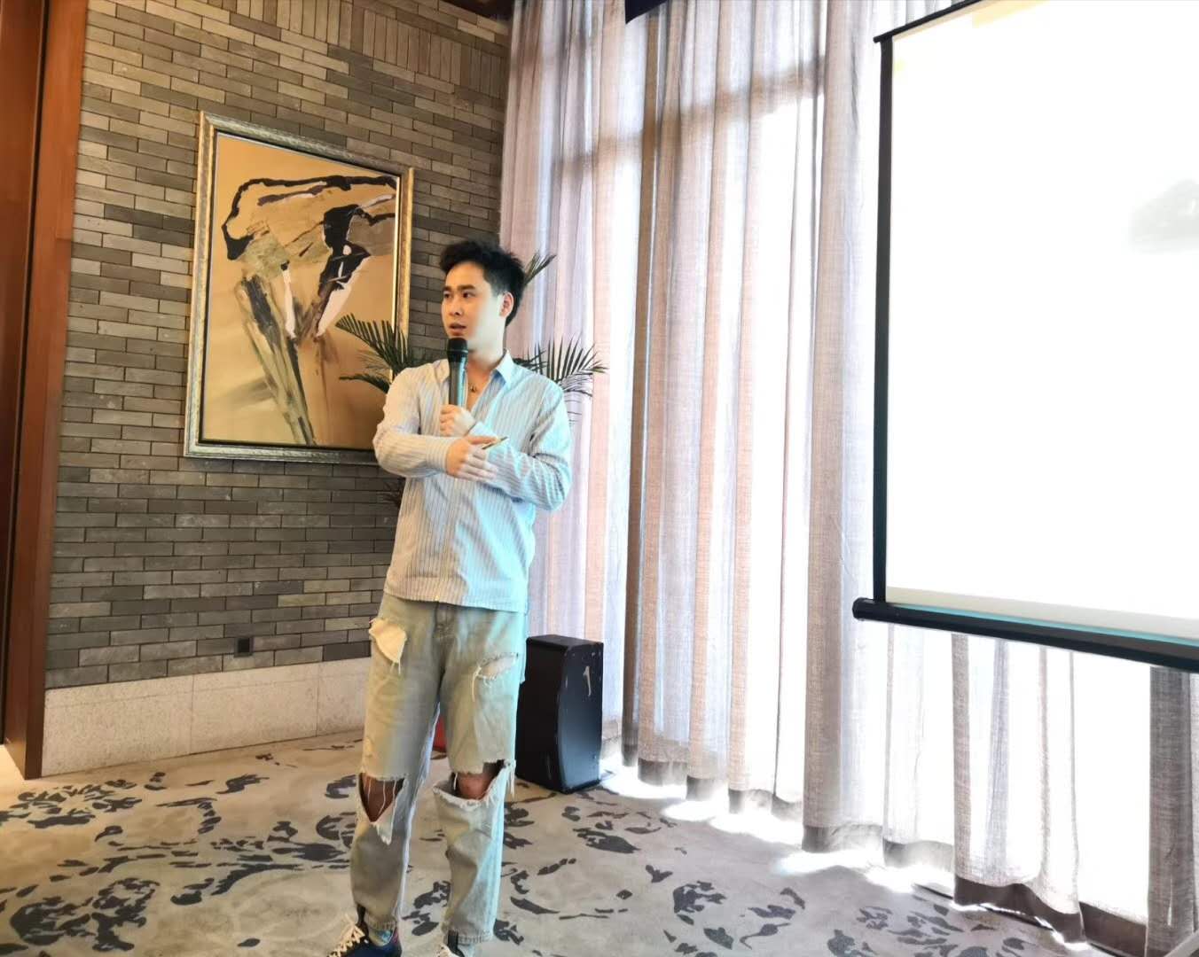 1556502721565965.jpg 微信圖片_20190426173838.jpg