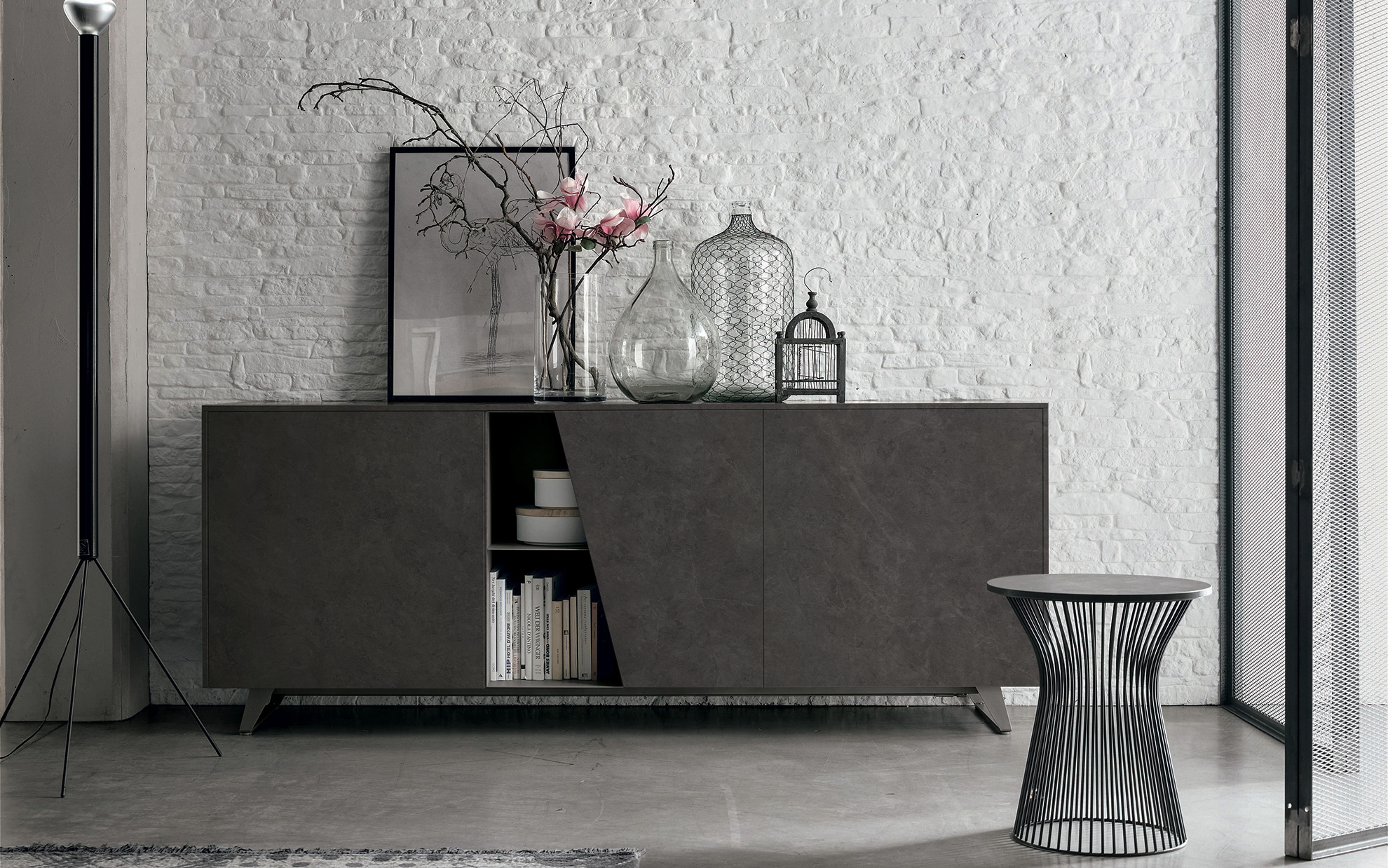 1571206840818452.jpg vik.jpg