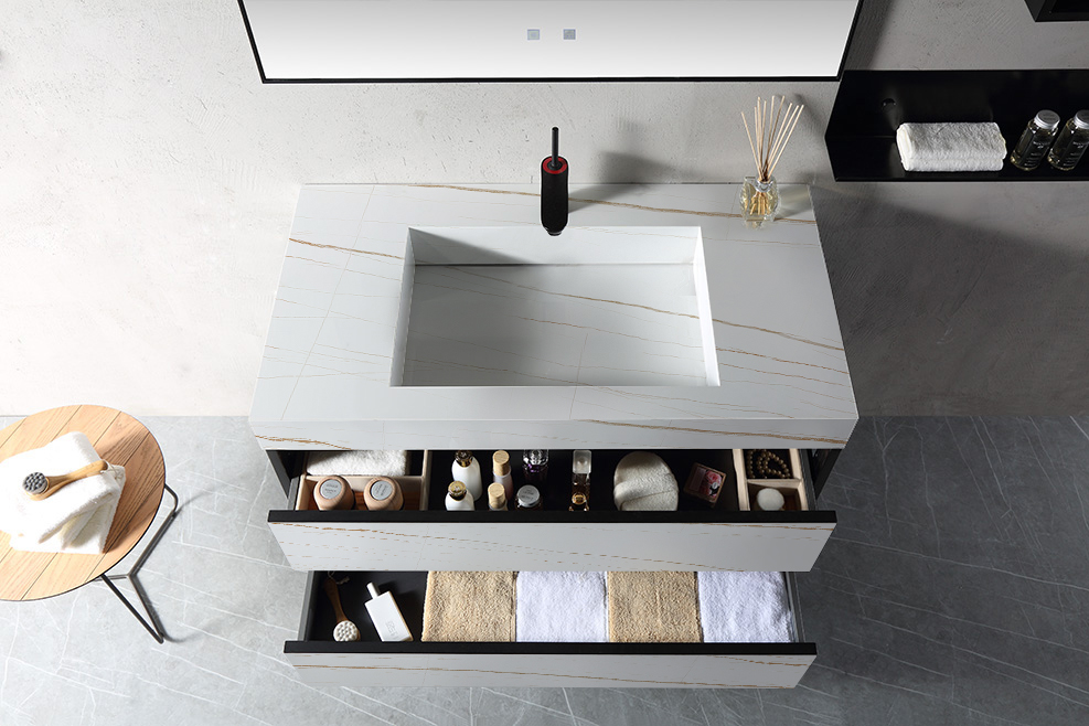 1571207204792643.jpg 勞倫白金2.jpg