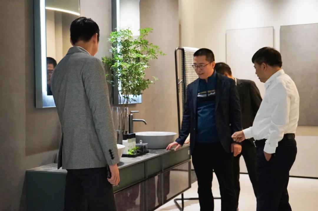 1639203971613839.jpg 4.jpg